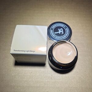 IT Cosmetics bye bye redness color correcting cream transforming light beige